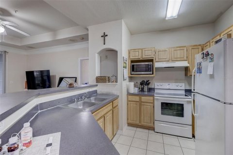 Condo in Orlando, Florida, 2 bedrooms  № 1123685 - photo 5