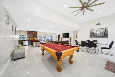 Villa ou maison à vendre à Pompano Beach, Floride: 4 chambres, 197.14 m2 № 1233061 - photo 2