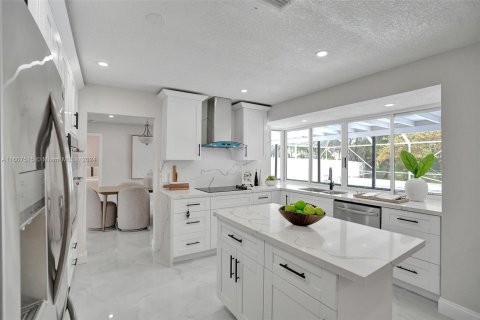 Villa ou maison à vendre à Coral Springs, Floride: 5 chambres, 194.35 m2 № 1228952 - photo 30