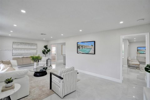 Casa en venta en Coral Springs, Florida, 5 dormitorios, 194.35 m2 № 1228952 - foto 6