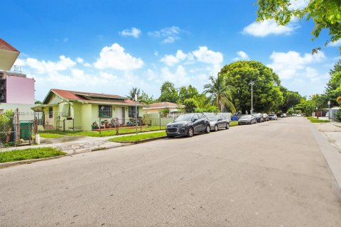 Immobilier commercial à vendre à Miami, Floride: 137.96 m2 № 993649 - photo 11
