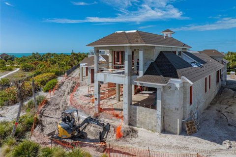 House in Boca Grande, Florida 6 bedrooms, 752.51 sq.m. № 1008560 - photo 23