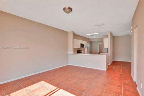Casa en venta en Miramar, Florida, 3 dormitorios, 154.22 m2 № 1171504 - foto 17