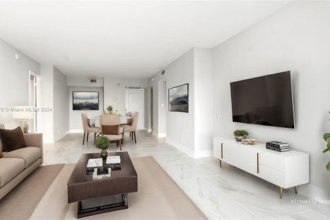 Condo in Sunny Isles Beach, Florida, 2 bedrooms  № 1325926 - photo 4