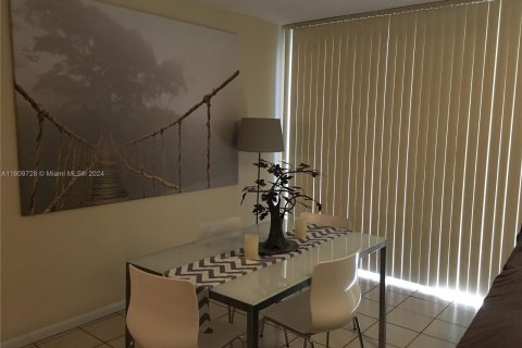 Condominio en venta en Davie, Florida, 3 dormitorios, 131.92 m2 № 1232088 - foto 8