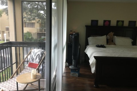 Condo in Davie, Florida, 3 bedrooms  № 1232088 - photo 13