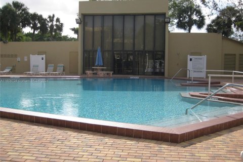 Condominio en venta en Davie, Florida, 3 dormitorios, 131.92 m2 № 1232088 - foto 28