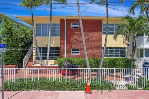 Copropriété à vendre à Miami Beach, Floride: 1 chambre, 55.83 m2 № 1232000 - photo 14