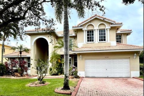 Villa ou maison à vendre à Pembroke Pines, Floride: 4 chambres, 298.77 m2 № 1423033 - photo 2