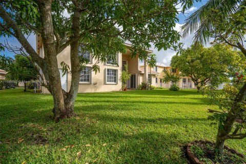 Villa ou maison à vendre à Pembroke Pines, Floride: 4 chambres, 298.77 m2 № 1423033 - photo 24