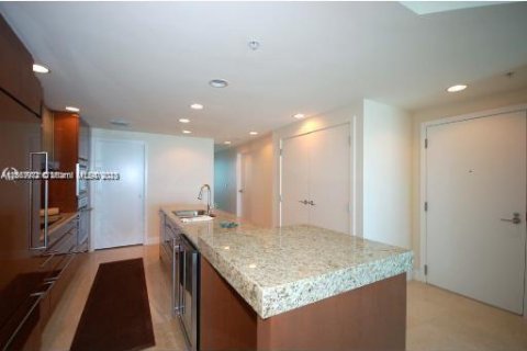 Condo in Miami Beach, Florida, 3 bedrooms  № 416316 - photo 10