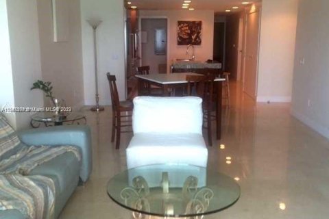 Condo in Miami Beach, Florida, 3 bedrooms  № 416316 - photo 17