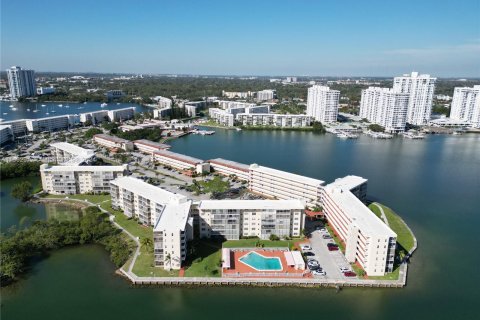 Copropriété à vendre à Aventura, Floride: 1 chambre, 75.25 m2 № 1097239 - photo 29