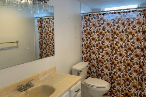 Condo in Aventura, Florida, 1 bedroom  № 1097239 - photo 17