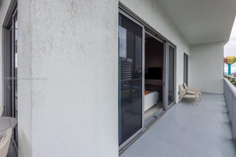 Copropriété à louer à Hollywood, Floride: 3 chambres, 125.6 m2 № 841187 - photo 22