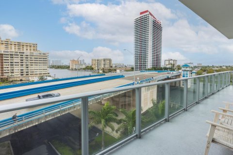 Condominio en alquiler en Hollywood, Florida, 3 dormitorios, 125.6 m2 № 841187 - foto 23