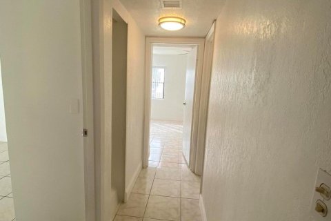 Touwnhouse à vendre à Miramar, Floride: 2 chambres, 92.9 m2 № 1152297 - photo 8