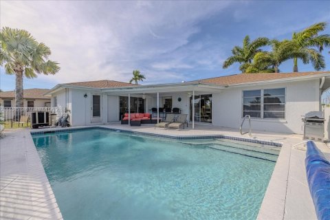 Villa ou maison à vendre à Cape Coral, Floride: 3 chambres № 1360676 - photo 28