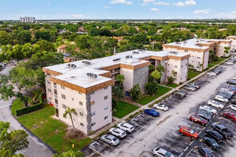 Condo in Davie, Florida, 1 bedroom  № 1360684 - photo 23