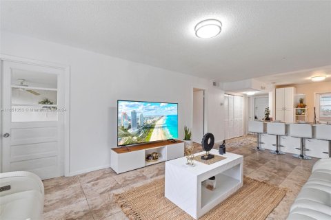 Copropriété à vendre à Davie, Floride: 1 chambre, 68.84 m2 № 1360684 - photo 11