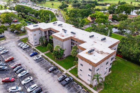 Condo in Davie, Florida, 1 bedroom  № 1360684 - photo 27