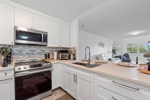 Condo in Davie, Florida, 1 bedroom  № 1360684 - photo 7