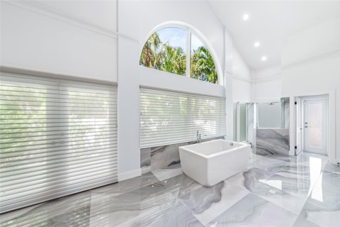 Casa en venta en Fort Lauderdale, Florida, 5 dormitorios, 501.77 m2 № 935204 - foto 20