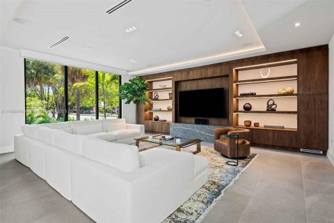 Casa en venta en Miami Beach, Florida, 4 dormitorios, 316.8 m2 № 873466 - foto 3