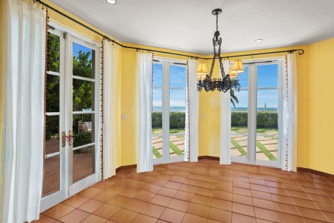 Villa ou maison à vendre à Palm Beach, Floride: 6 chambres, 502.6 m2 № 818955 - photo 6