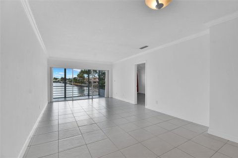 Condo in Fort Lauderdale, Florida, 2 bedrooms  № 965824 - photo 20