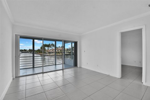 Condo in Fort Lauderdale, Florida, 2 bedrooms  № 965824 - photo 19