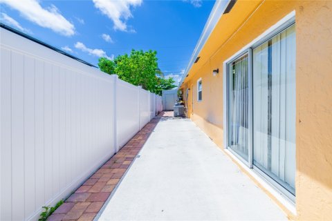 Casa en venta en Delray Beach, Florida, 4 dormitorios, 136.75 m2 № 1159959 - foto 4