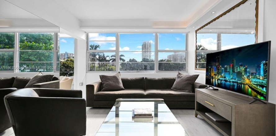 Condo in Miami Beach, Florida, 2 bedrooms  № 1381713