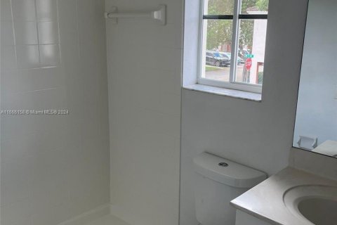 Condominio en venta en Miami Gardens, Florida, 3 dormitorios, 133.78 m2 № 1381668 - foto 19