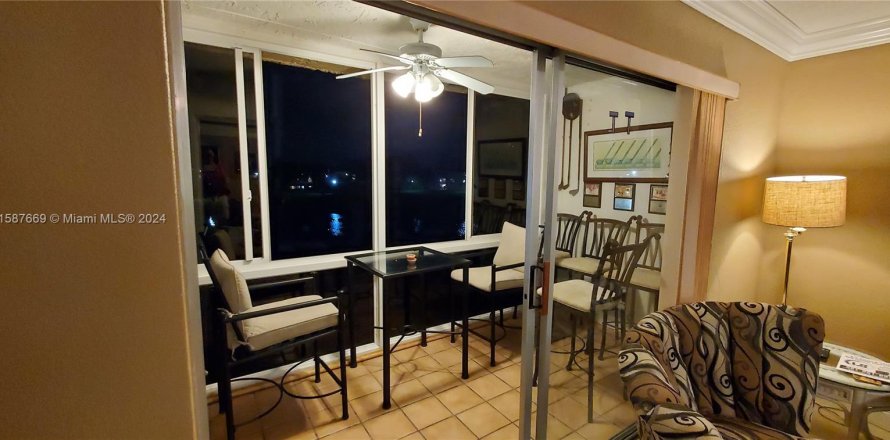 Condo à Sunrise, Floride, 2 chambres  № 1176470