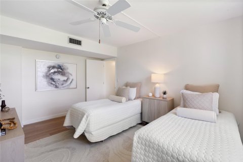 Condo in Pompano Beach, Florida, 3 bedrooms  № 1174506 - photo 7