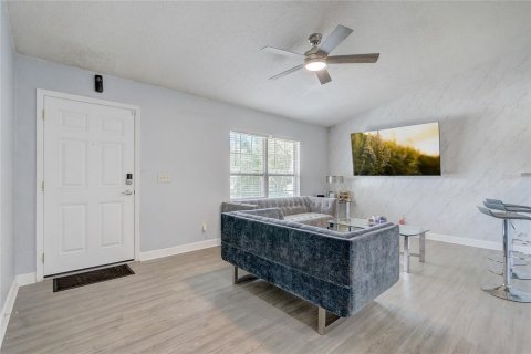 Duplex à vendre à Orlando, Floride: 3 chambres, 100.71 m2 № 1109534 - photo 8