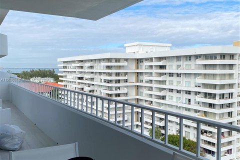 Condominio en alquiler en Key Biscayne, Florida, 2 dormitorios, 117.06 m2 № 929464 - foto 2
