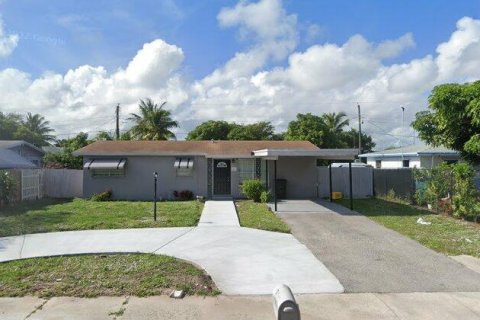 Casa en venta en Delray Beach, Florida, 4 dormitorios, 108.7 m2 № 1227603 - foto 1