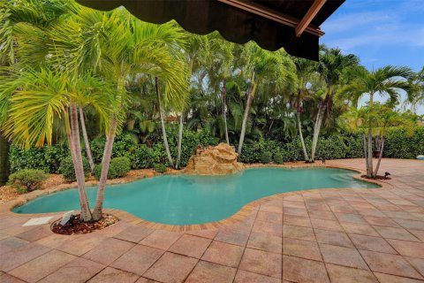 Casa en venta en Pembroke Pines, Florida, 5 dormitorios, 363.53 m2 № 1227606 - foto 4