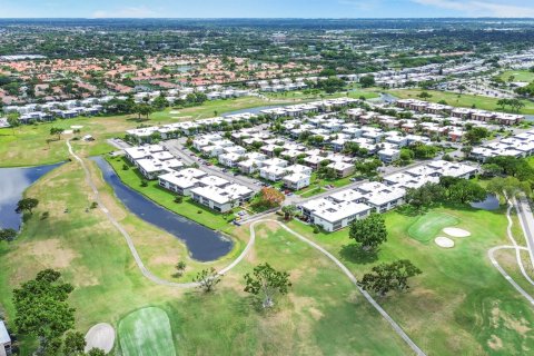 Condo in Delray Beach, Florida, 1 bedroom  № 1227602 - photo 2