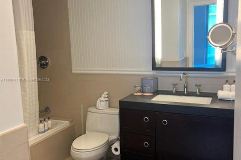 Copropriété à vendre à Sunny Isles Beach, Floride: 1 chambre, 62.43 m2 № 850996 - photo 11