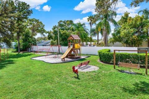 Touwnhouse à vendre à Palm Harbor, Floride: 2 chambres, 94.57 m2 № 1385162 - photo 7