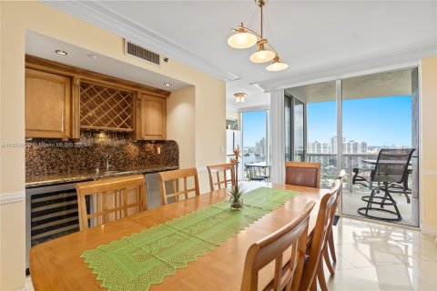 Copropriété à vendre à Sunny Isles Beach, Floride: 2 chambres, 176.79 m2 № 1355152 - photo 30