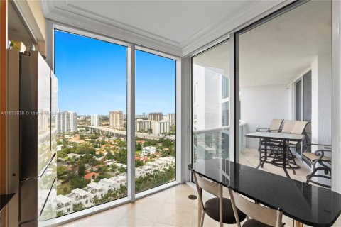 Condominio en venta en Sunny Isles Beach, Florida, 2 dormitorios, 176.79 m2 № 1355152 - foto 26