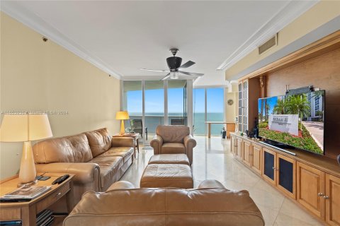 Condominio en venta en Sunny Isles Beach, Florida, 2 dormitorios, 176.79 m2 № 1355152 - foto 21