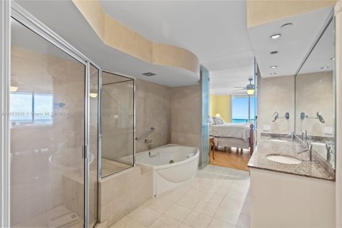 Copropriété à vendre à Sunny Isles Beach, Floride: 2 chambres, 176.79 m2 № 1355152 - photo 20