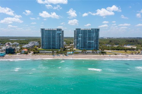 Condo in Hollywood, Florida, 2 bedrooms  № 1355112 - photo 2