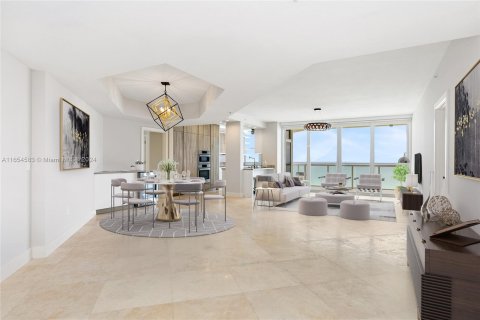 Copropriété à vendre à Hollywood, Floride: 2 chambres, 185.06 m2 № 1355112 - photo 10