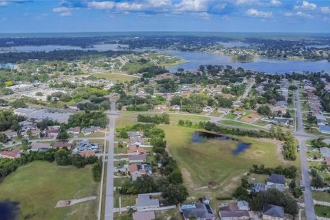 House in Deltona, Florida 3 bedrooms, 126.35 sq.m. № 1387059 - photo 27